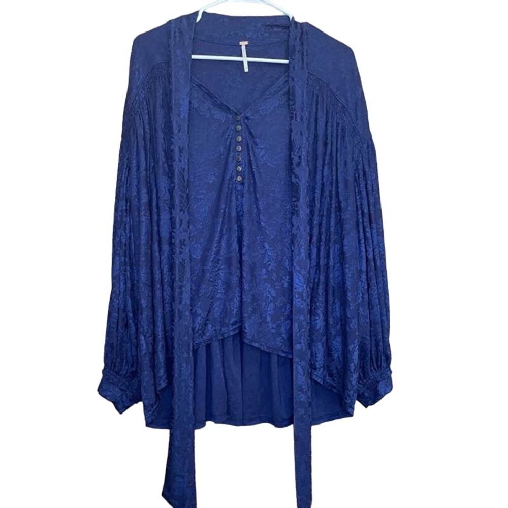 Free People Womens Navy Blue Floral Long Sleeve flowy Blouse Oversized Small‎